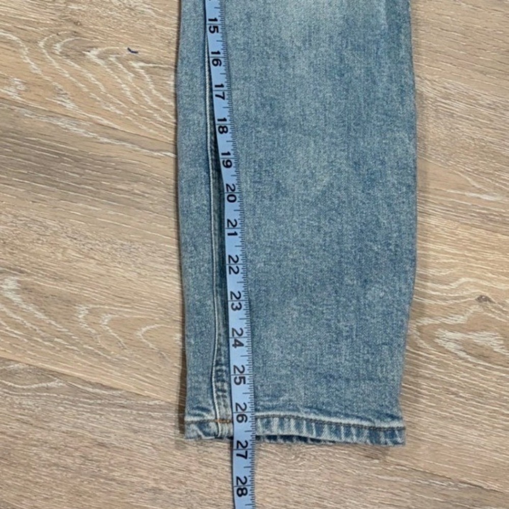 H&M &Denim Vintage Slim High Waist‎ Jeans Light Wash Distressed Blue Size 6 - Picture 5 of 5